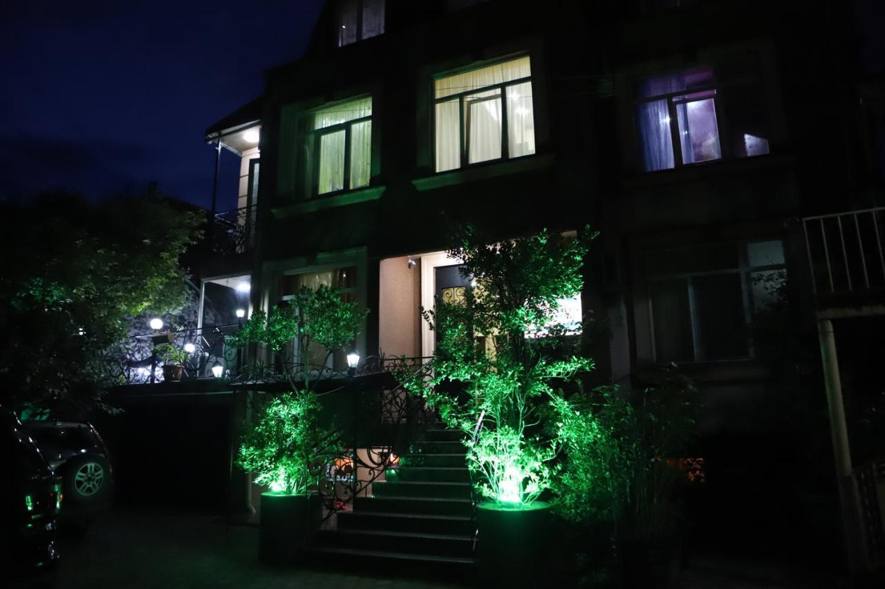 Hotel Black Sea House Batoemi Buitenkant foto