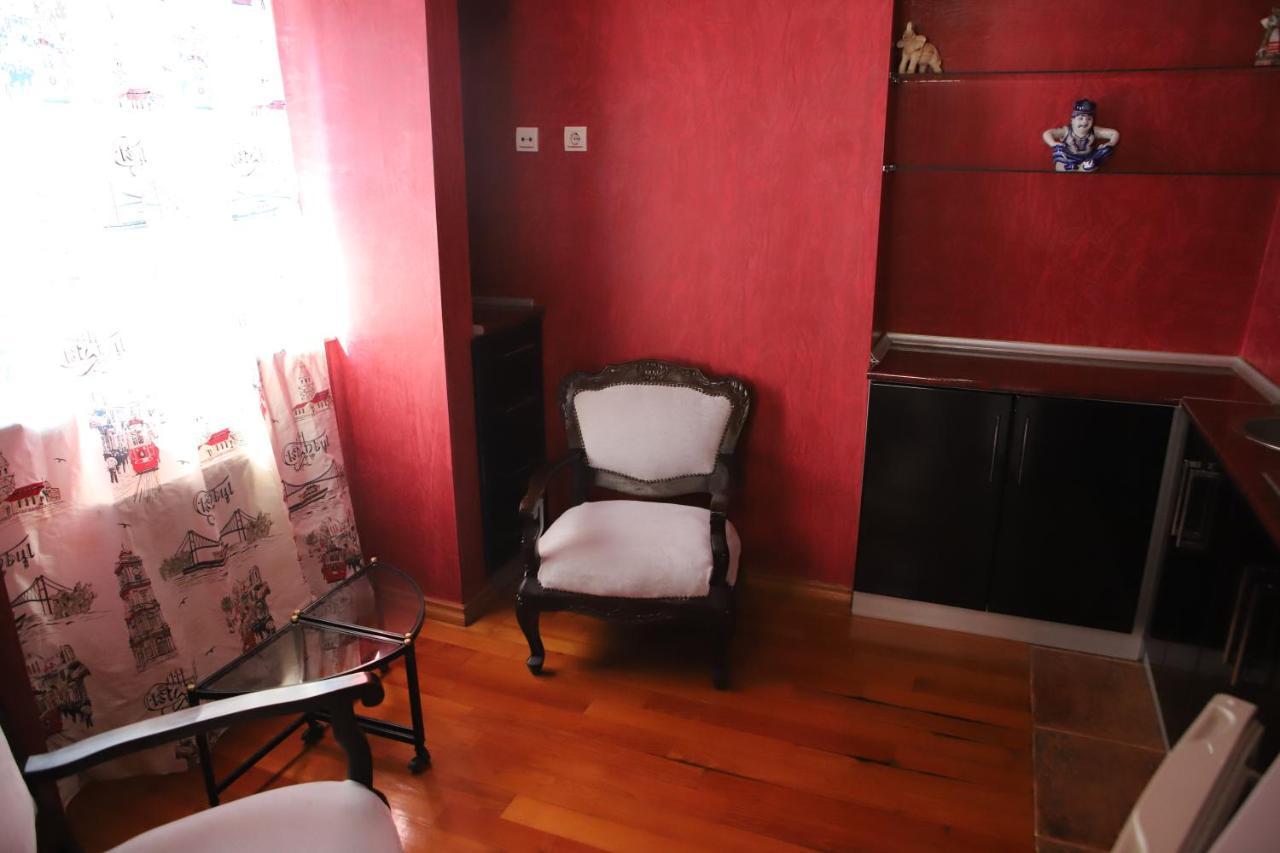 Hotel Black Sea House Batoemi Buitenkant foto