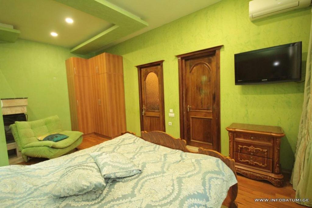Hotel Black Sea House Batoemi Buitenkant foto