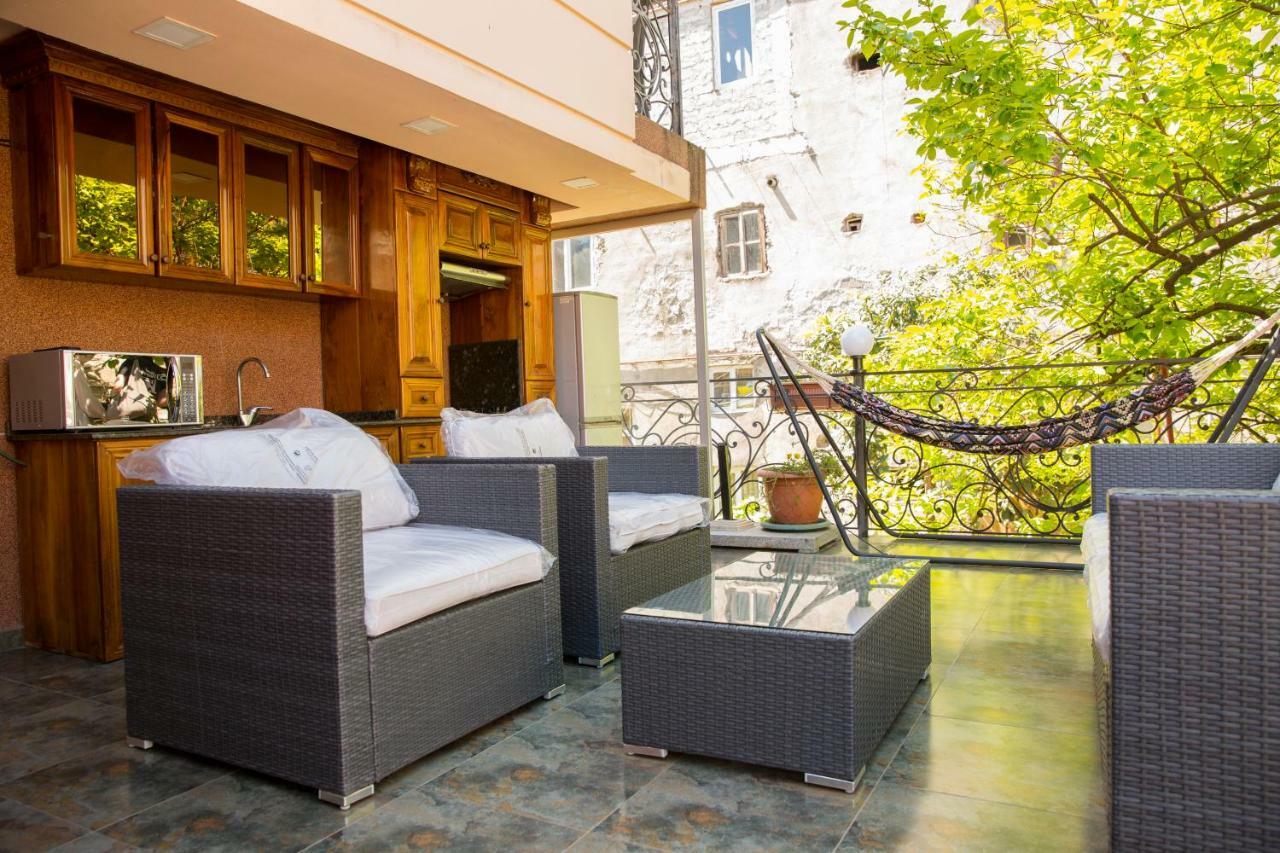 Hotel Black Sea House Batoemi Buitenkant foto